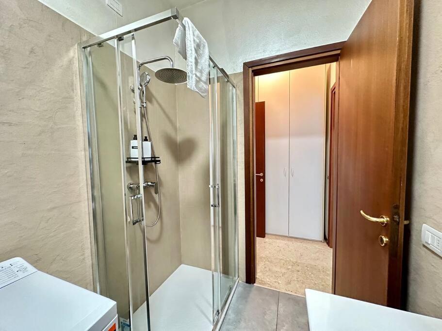 Low Cost Holiday An Business House And Free Park By Revenue House Комо Экстерьер фото